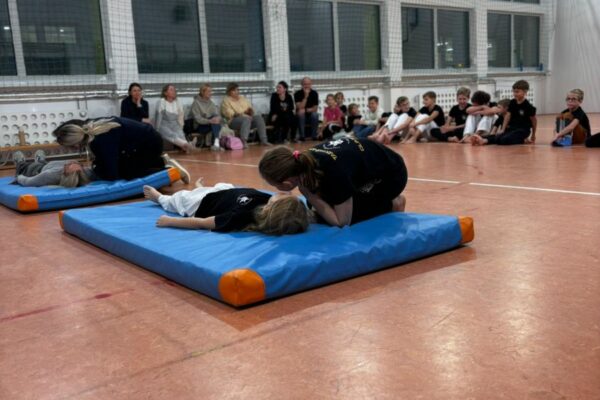 Bezpiecznie z UKS Robakowo